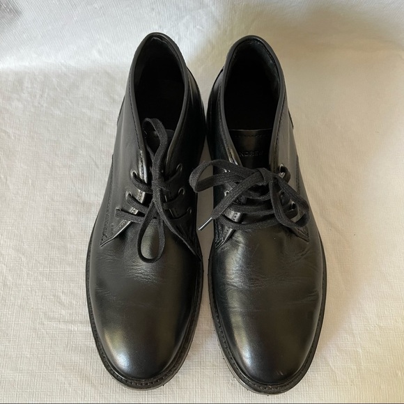 Andrew Marc Black Leather Chukka Boots